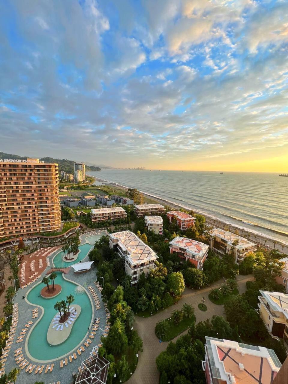 Luxury Oasis Apartment Chakvi Ngoại thất bức ảnh