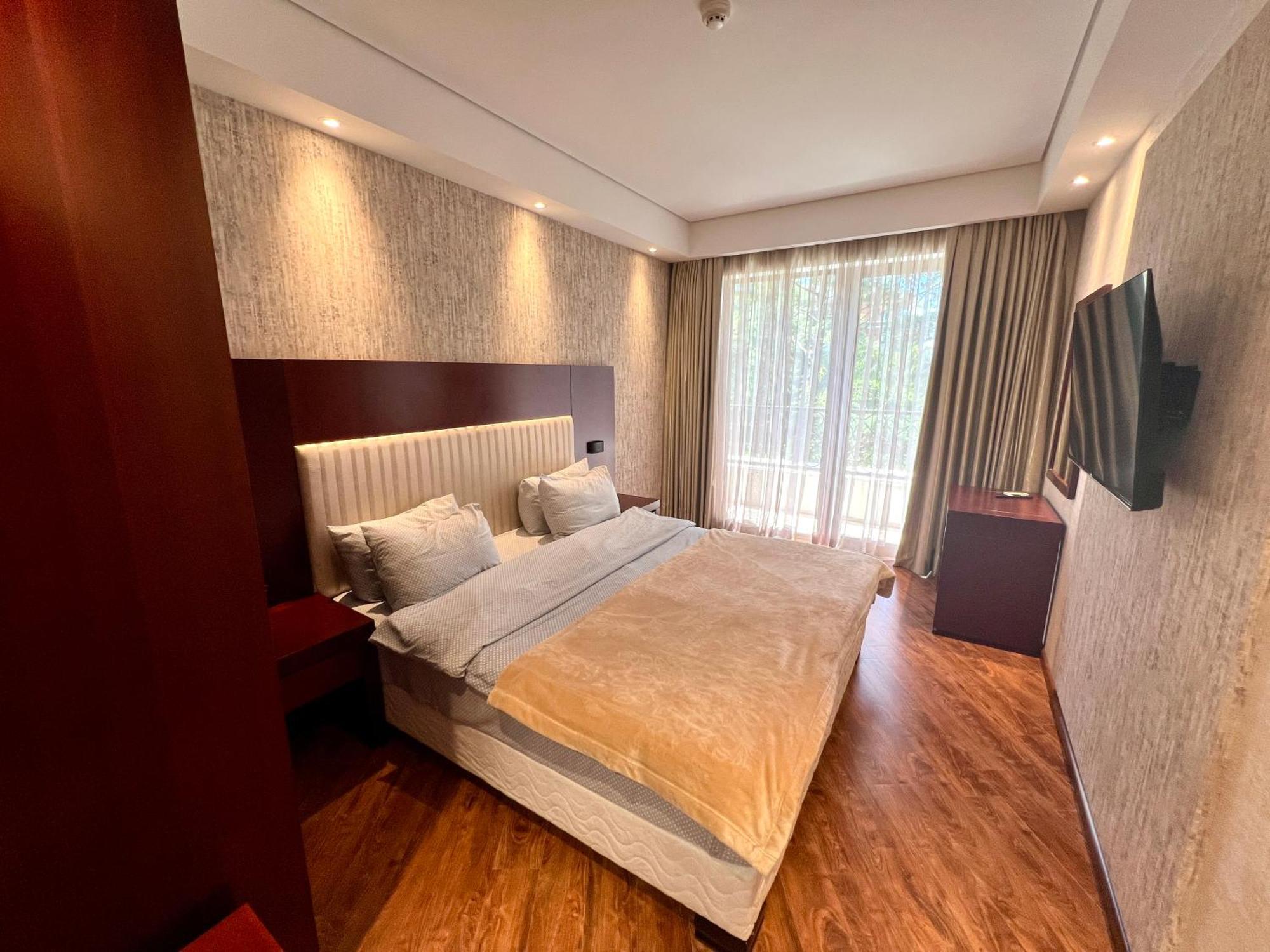 Luxury Oasis Apartment Chakvi Phòng bức ảnh