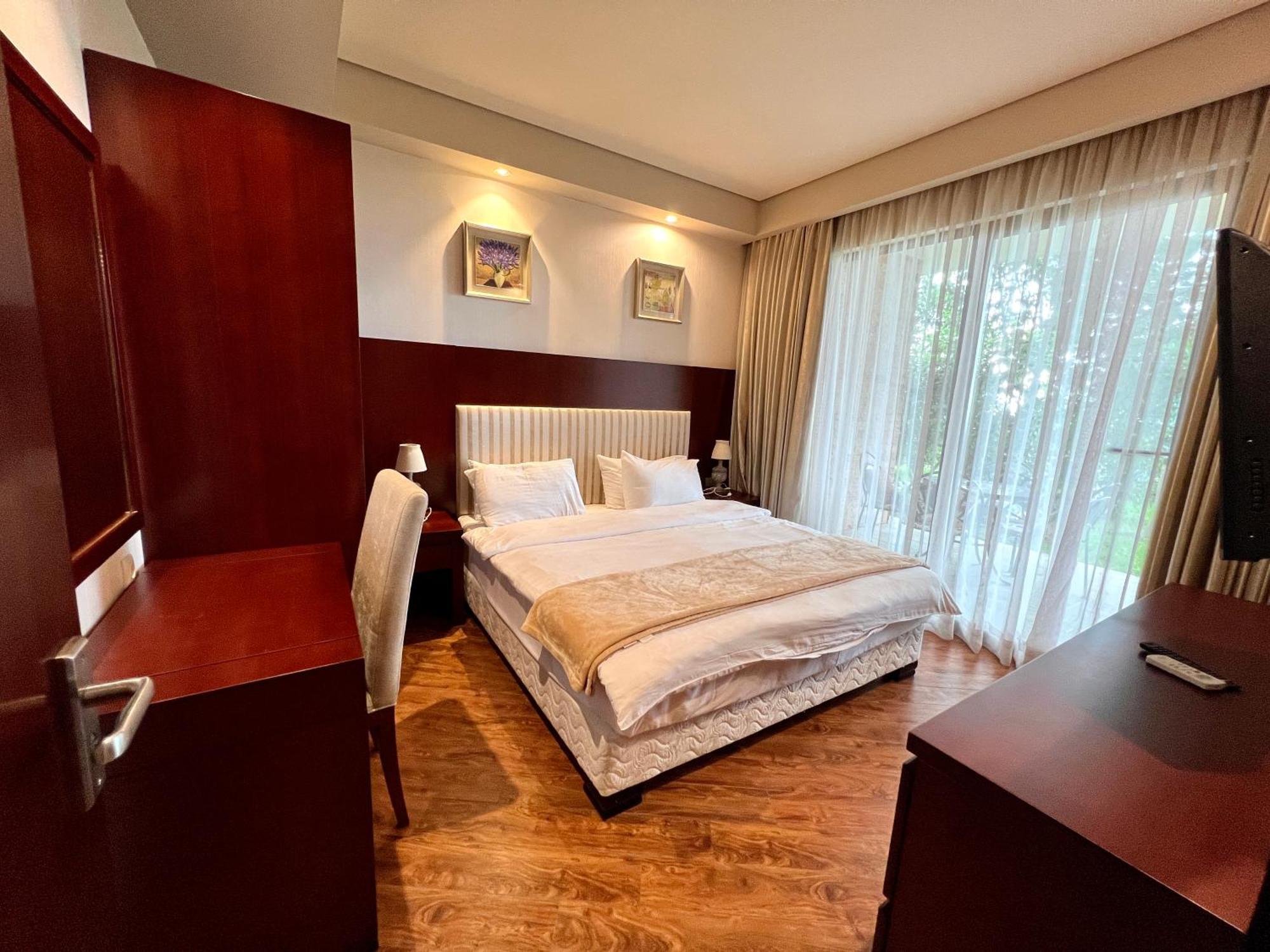 Luxury Oasis Apartment Chakvi Phòng bức ảnh