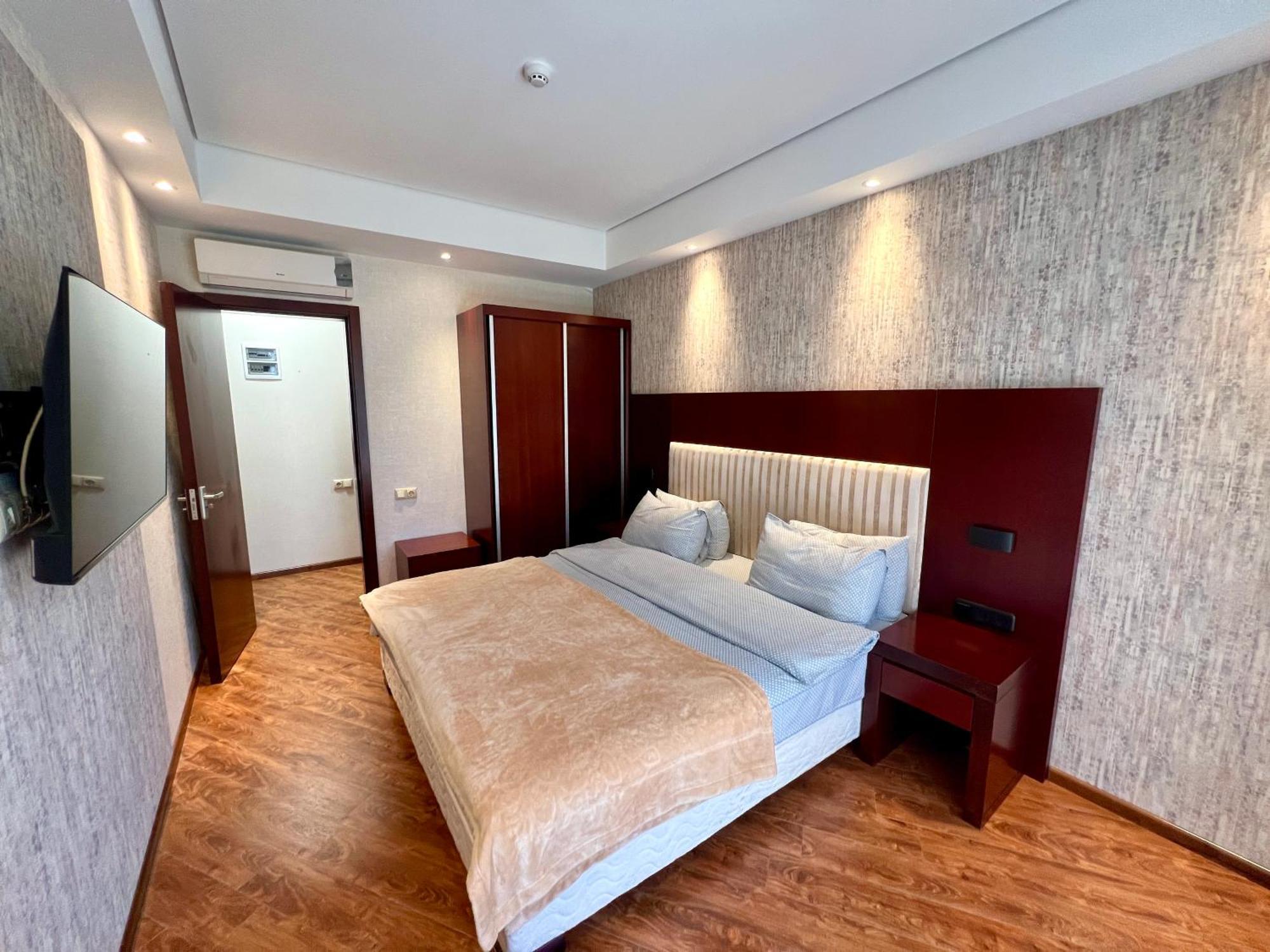 Luxury Oasis Apartment Chakvi Phòng bức ảnh